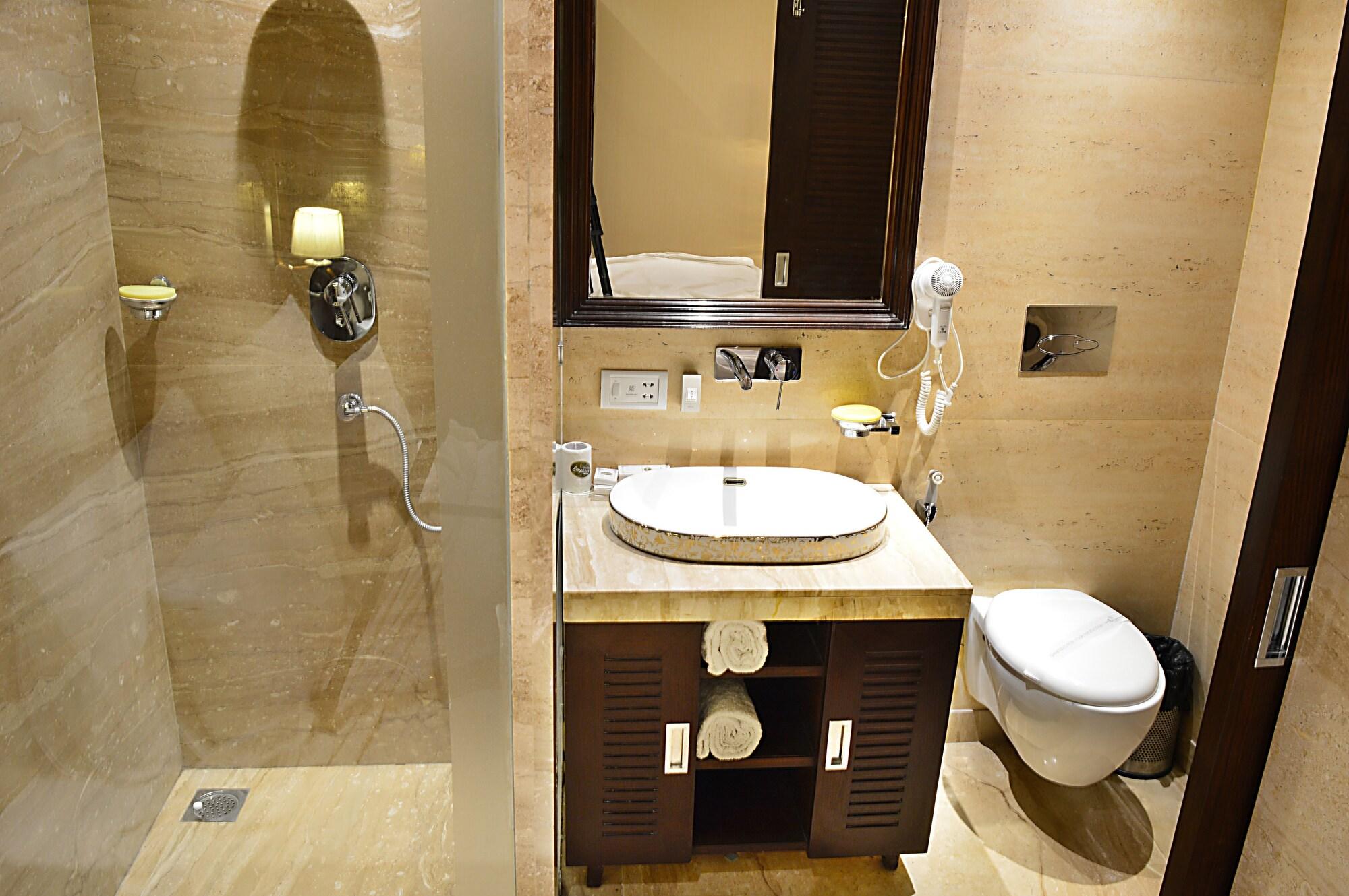 Hotel Emperor Palms Neu-Delhi Exterior foto