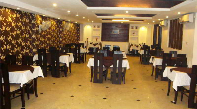 Hotel Emperor Palms Neu-Delhi Exterior foto